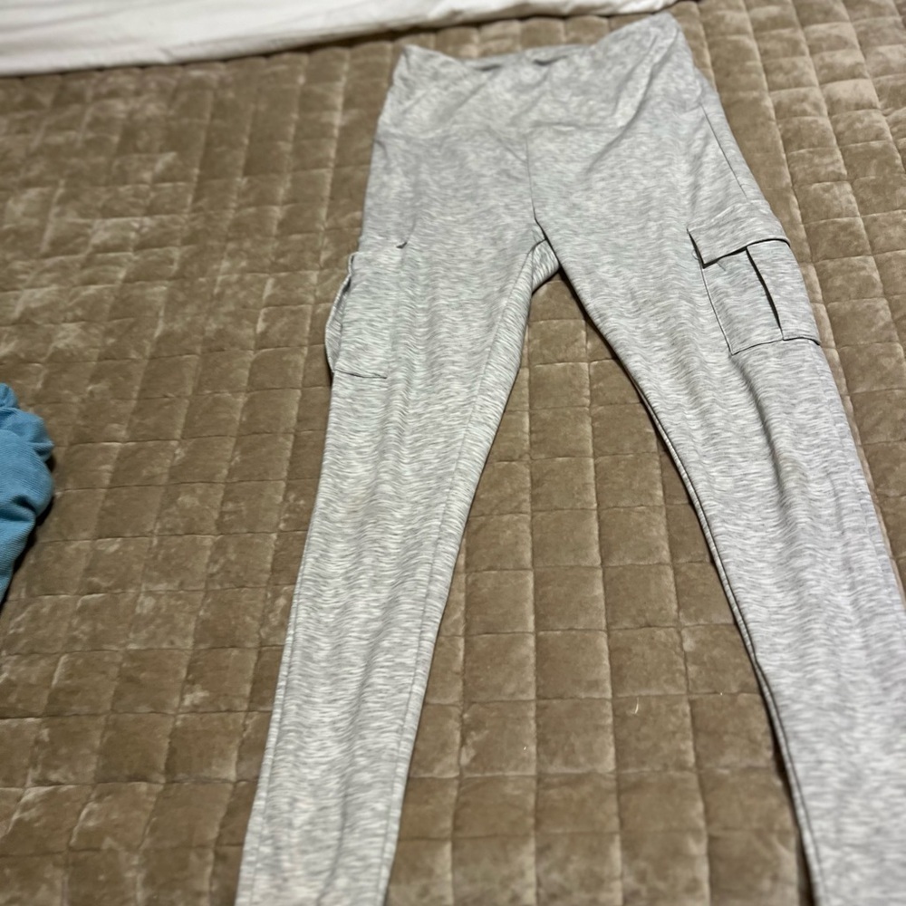 Gray Leggings with Stretchy Knit